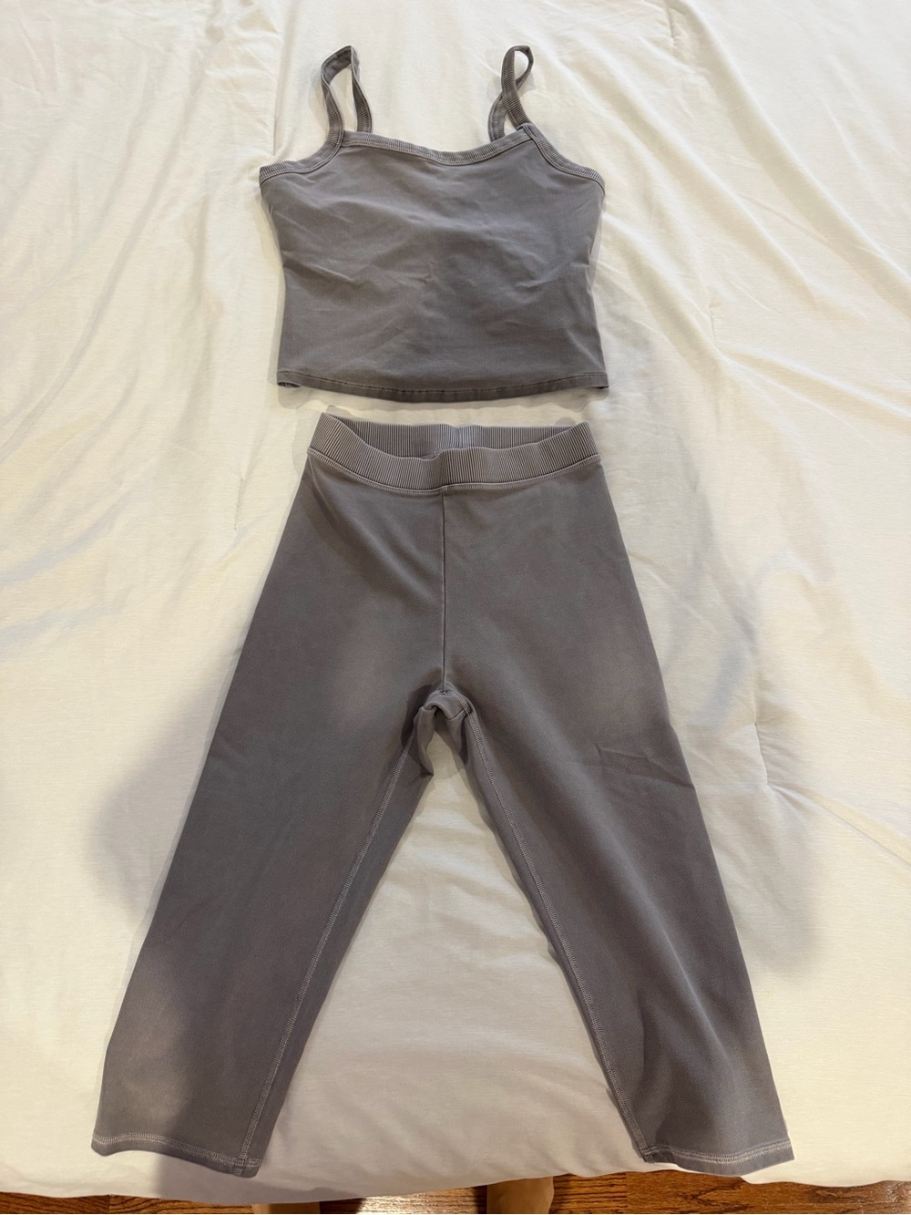 Washed Alosoft Sweet Talker Tank & Washed Alosoft High-waist Iconic 90’s Capri